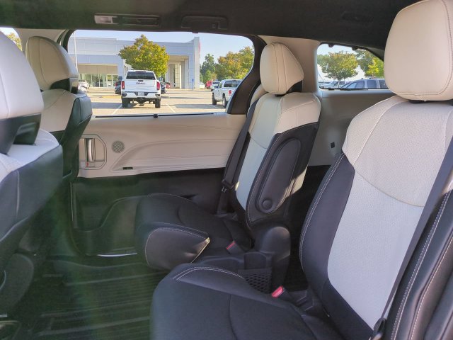 New 2026 Toyota Sienna Limited AWD/4WD image 14