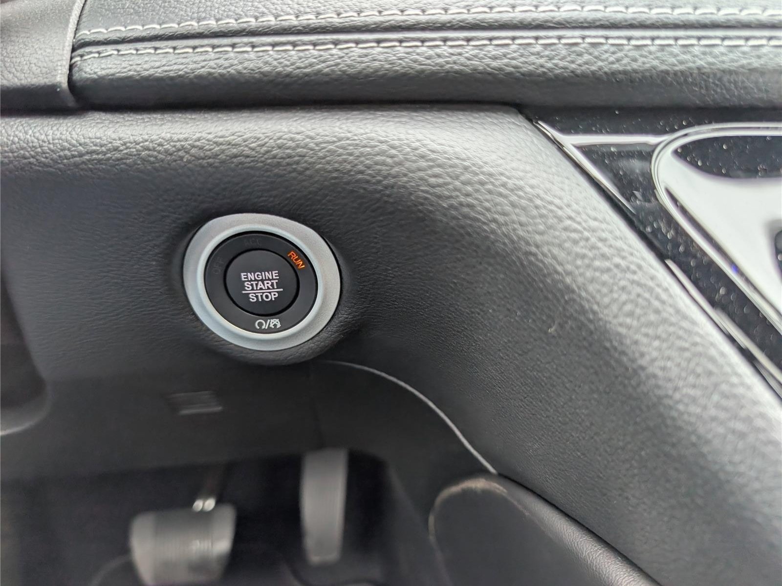 New 2027 Chrysler Pacifica Limited FWD image 23