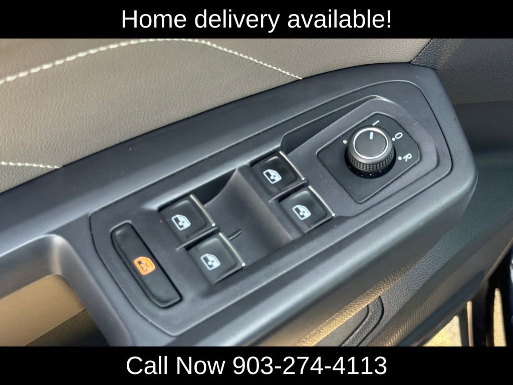 Used 2021 Volkswagen Atlas Cross Sport SE w/ Panoramic Sunroof Package FWD image 13