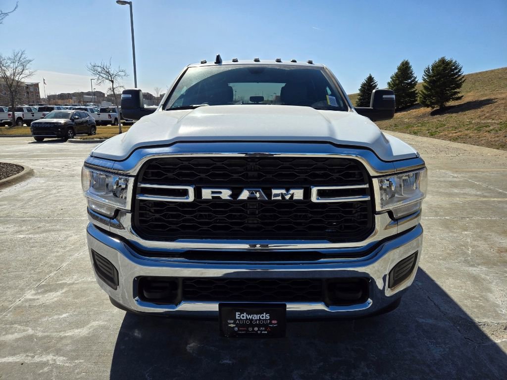 Used 2024 RAM 2500 Tradesman w/ Chrome Appearance Group image 9