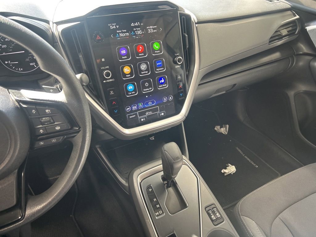 Used 2025 Subaru Crosstrek 2.0i Premium image 4
