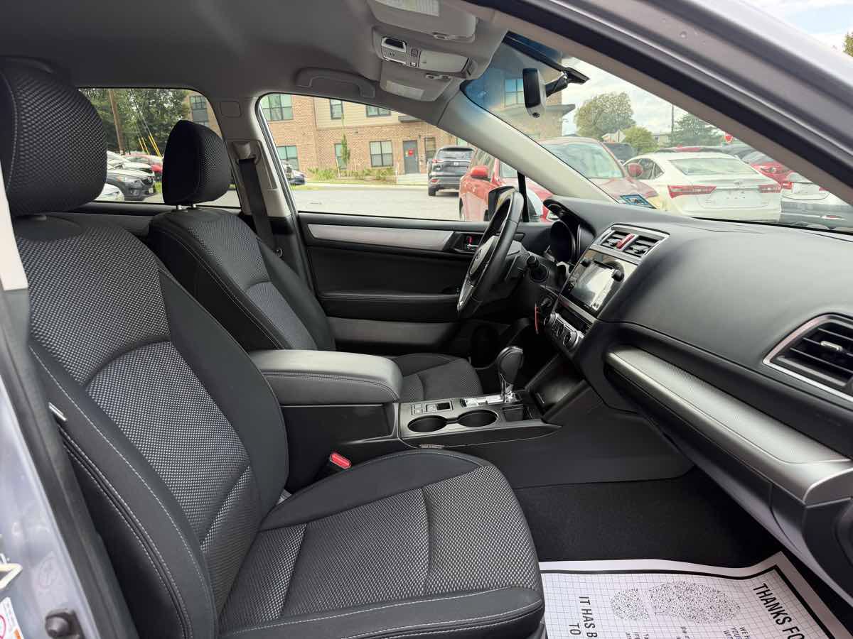 Used 2017 Subaru Outback 2.5i Premium AWD/4WD image 10