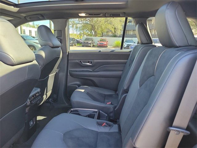 Used 2025 Toyota Grand Highlander AWD Hybrid image 6