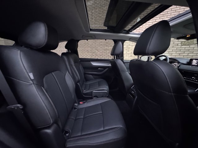 Used 2024 MAZDA CX-90 3.3 Turbo w/ Premium Package image 17