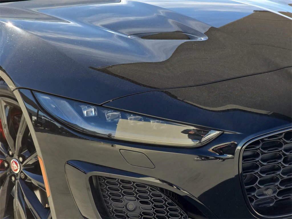 Certified 2022 Jaguar F-TYPE R image 29