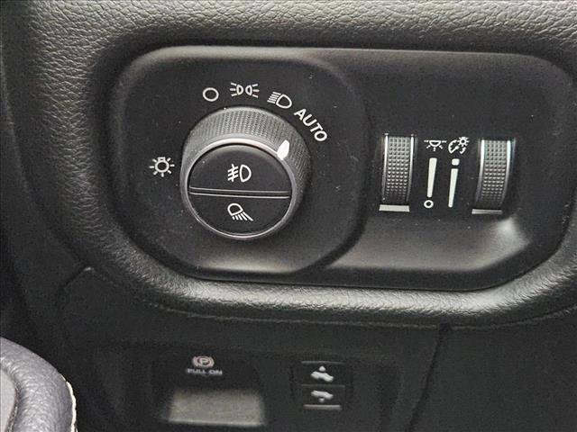 Used 2025 RAM 1500 Laramie w/ Sport Appearance Package AWD/4WD image 20