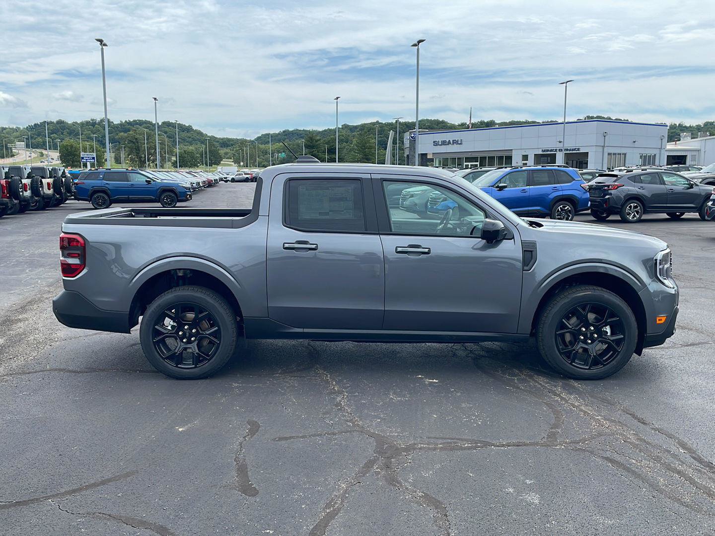 New 2026 Ford Maverick Lariat w/ Black Appearance Package AWD/4WD image 6