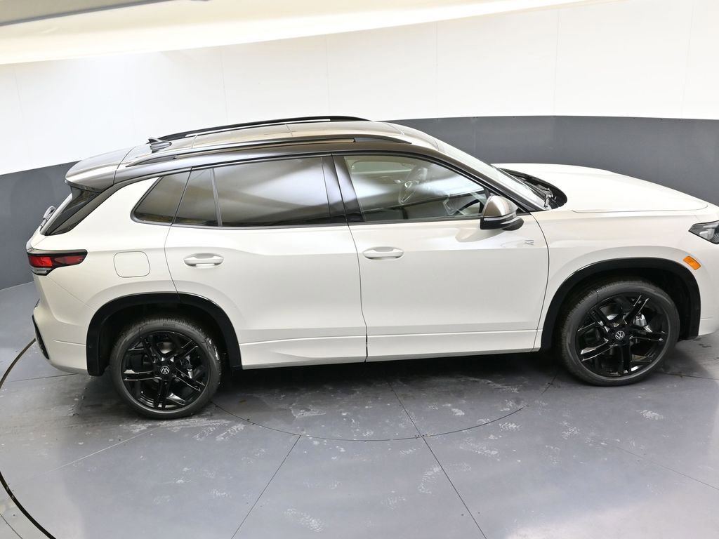 New 2026 Volkswagen Tiguan SE R-Line image 42