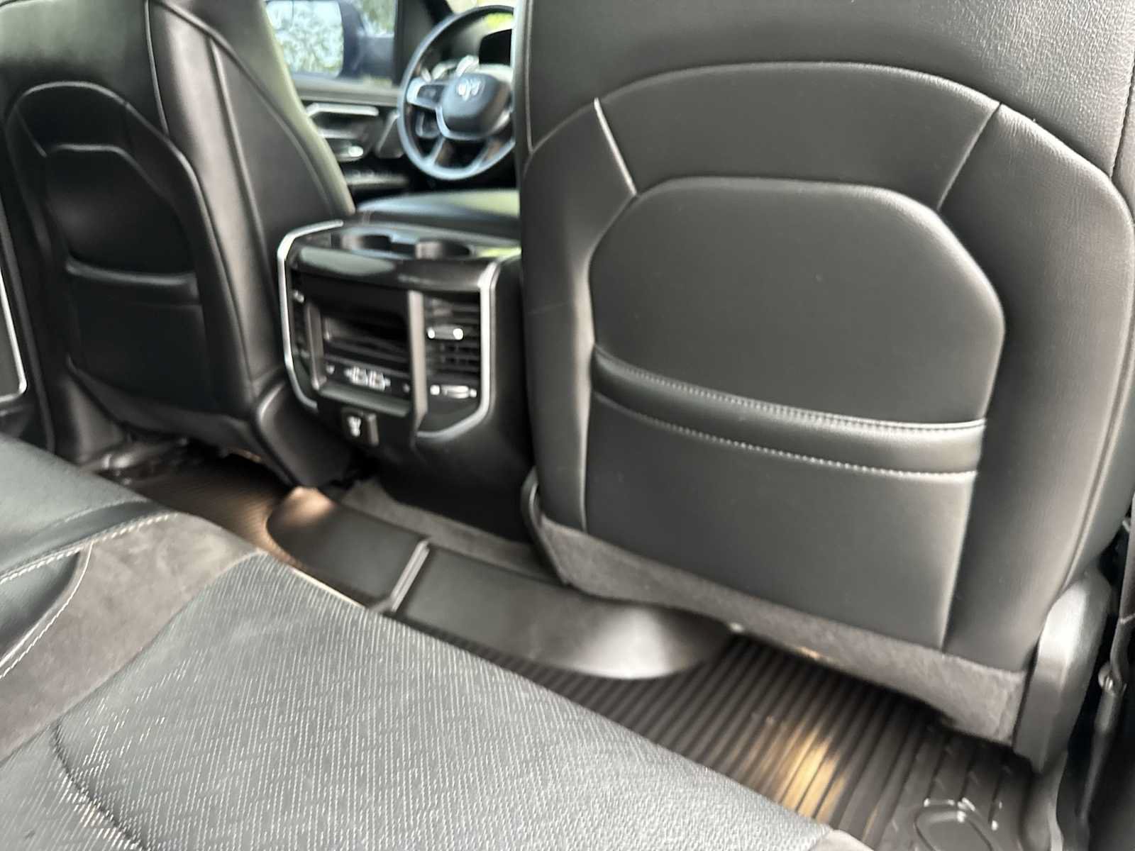 Used 2021 RAM 1500 Laramie AWD/4WD image 15