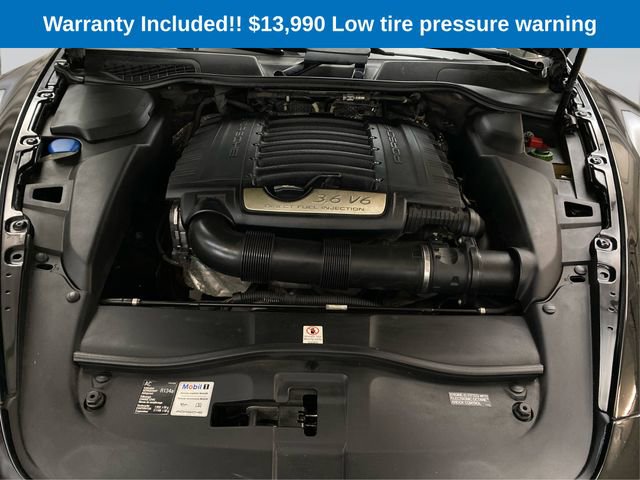 Used 2014 Porsche Cayenne Platinum Edition AWD/4WD image 12