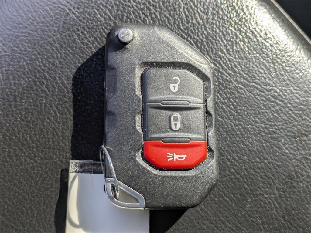 Used 2018 Jeep Wrangler Sport image 34