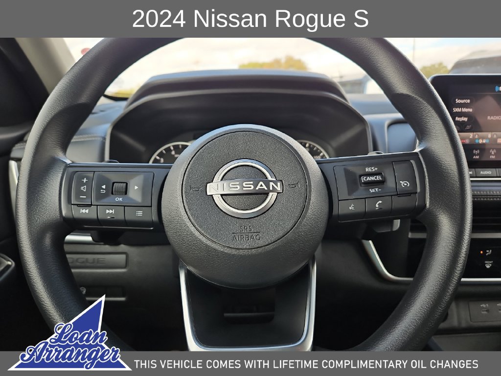 Used 2024 Nissan Rogue S FWD image 27
