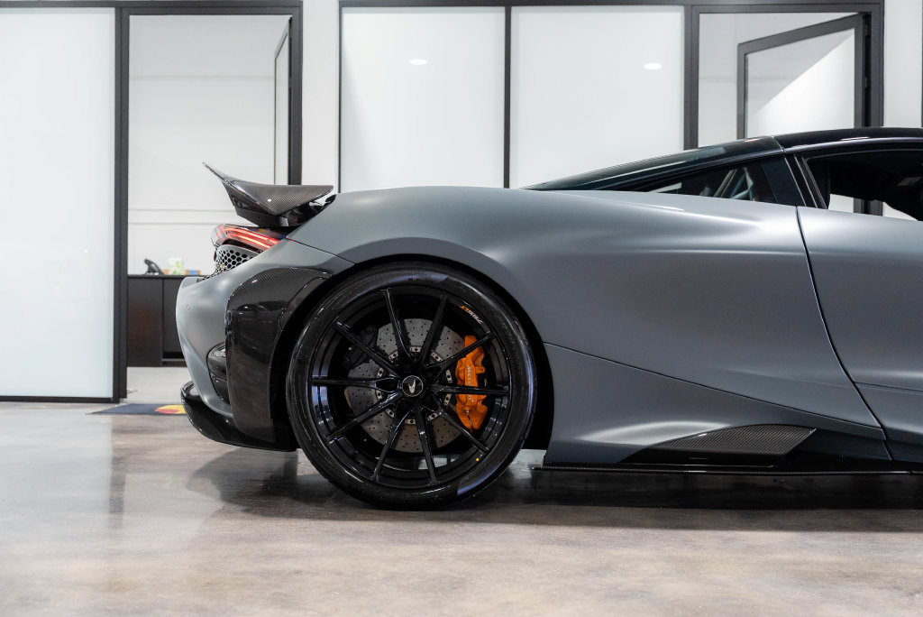 Used 2021 McLaren 765LT RWD image 26