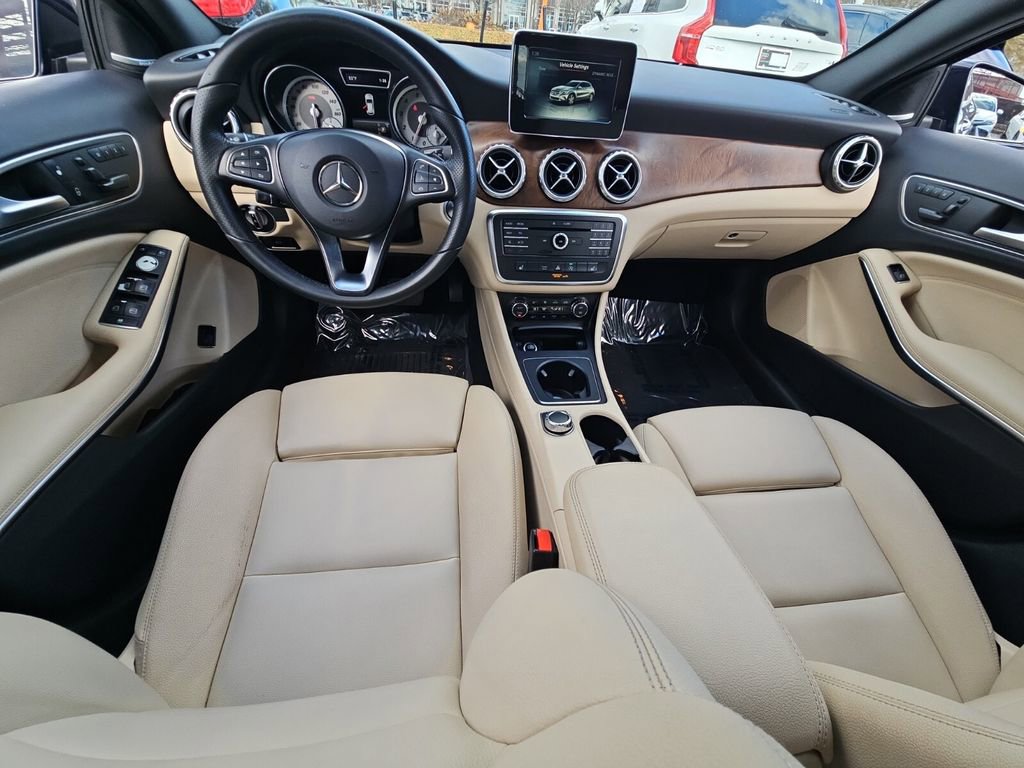 Used 2017 Mercedes-Benz GLA 250 image 14