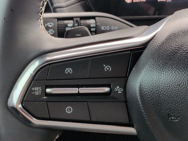 Used 2026 Chevrolet Traverse Z71 w/ Driver Confidence Package AWD/4WD image 24