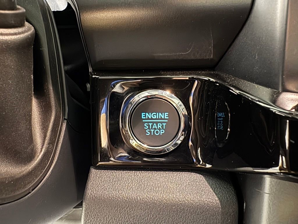 Used 2026 Ford F250 Lariat w/ Black Appearance Package image 22