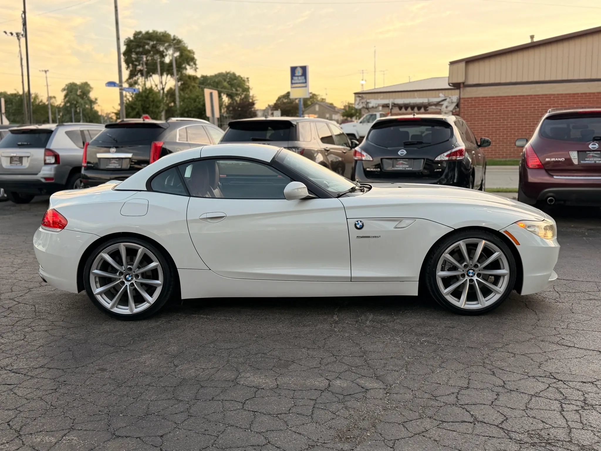 Used 2010 BMW Z4 sDrive35i RWD image 15