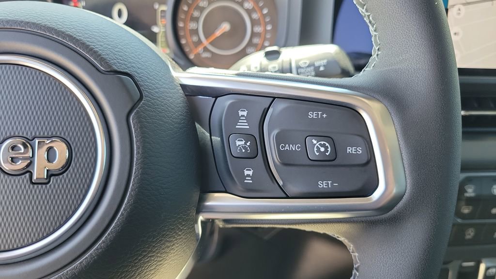 New 2026 Jeep Wrangler Unlimited Sahara AWD/4WD image 21