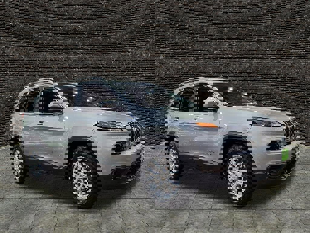 Certified 2016 Jeep Cherokee Latitude w/ Cold Weather Group