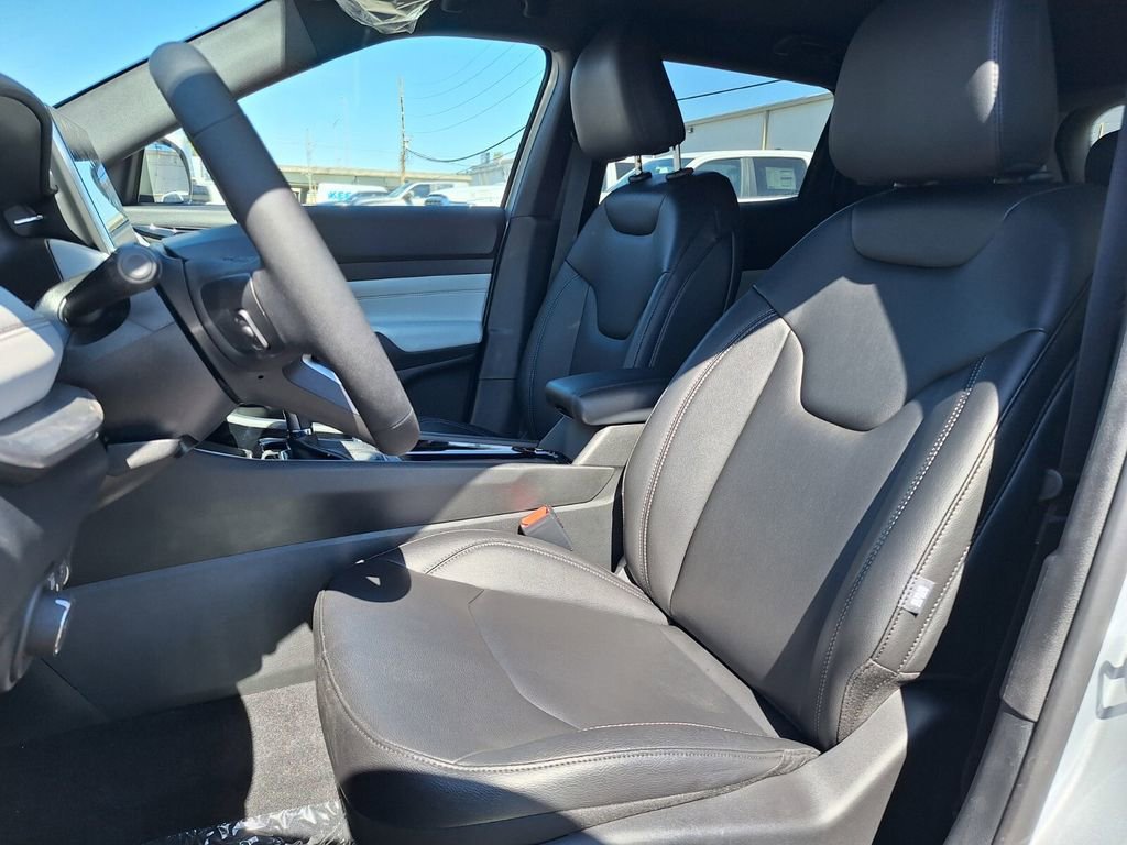 New 2026 Jeep Compass Limited image 13