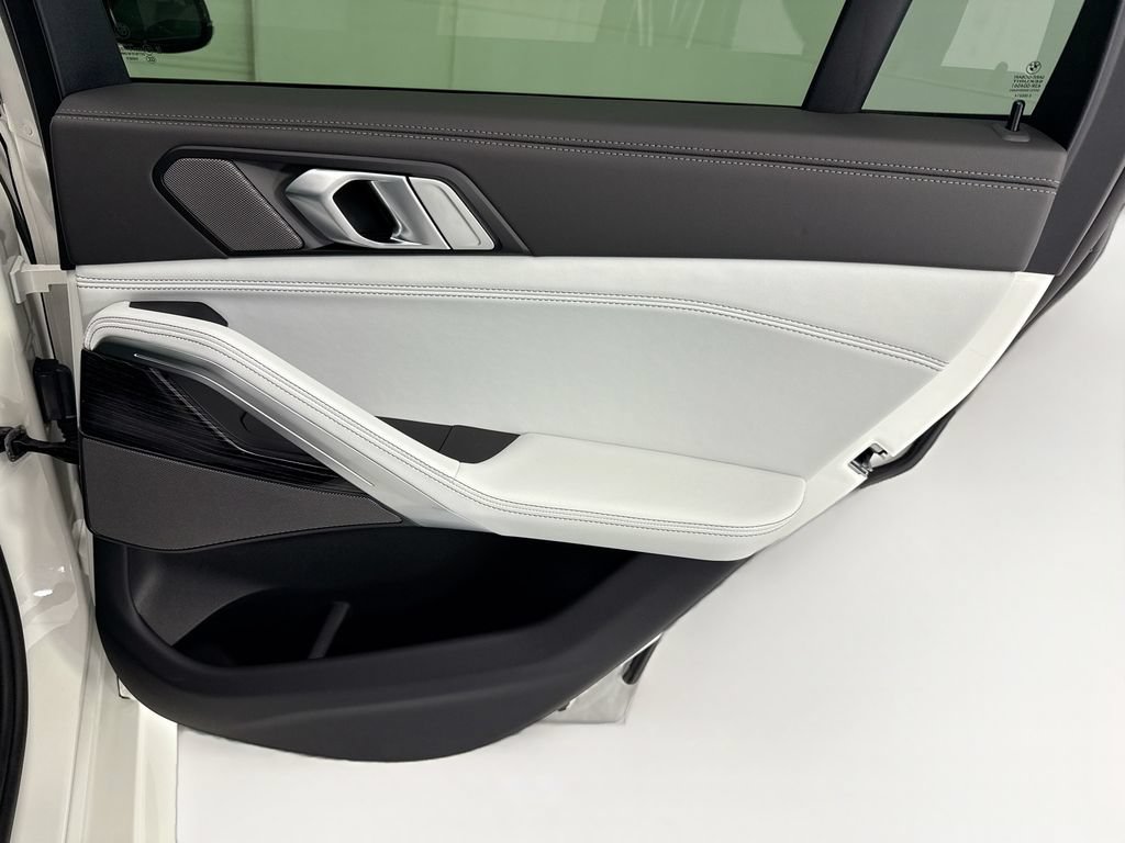 New 2027 BMW X6 xDrive40i AWD/4WD image 26