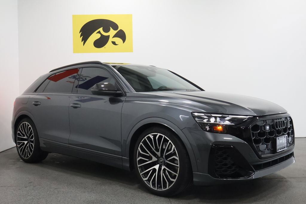 Used 2025 Audi SQ8 Prestige w/ Prestige Package image 6