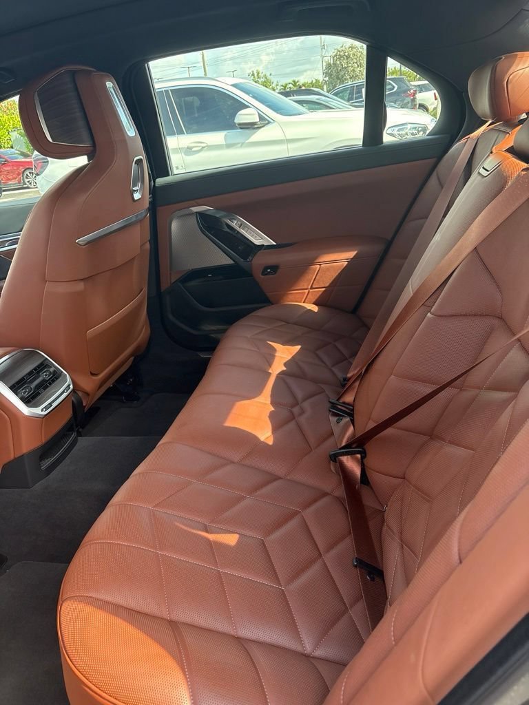 Certified 2023 BMW 760i xDrive w/ Parking Assistance Package AWD/4WD image 6