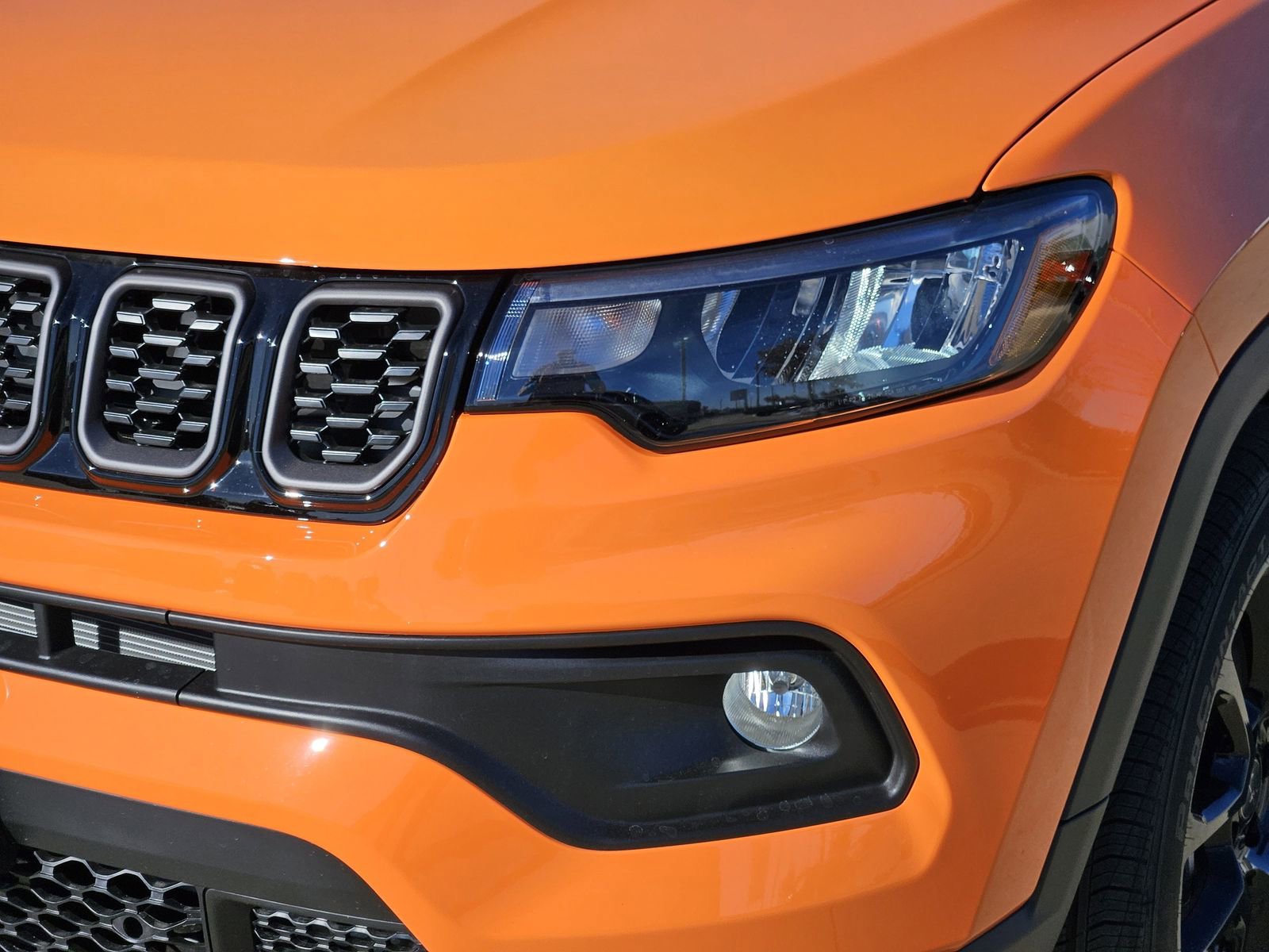 New 2026 Jeep Compass Latitude image 10