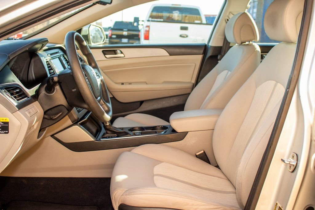 Used 2016 Hyundai Sonata SE image 24