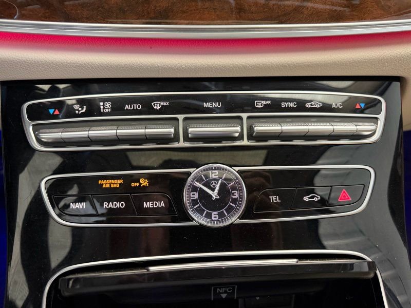 Used 2018 Mercedes-Benz E 400 4MATIC Wagon w/ Premium 2 Package image 25