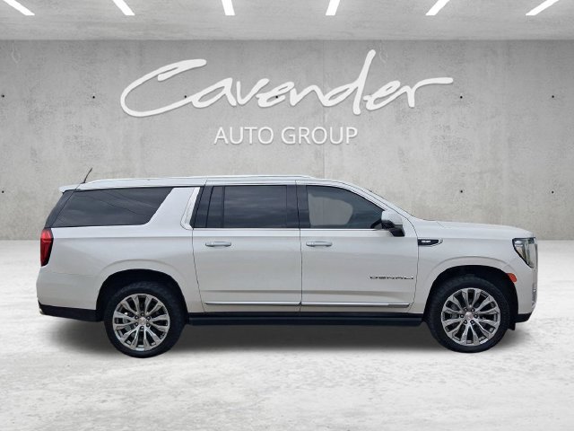 Used 2021 GMC Yukon XL Denali w/ Denali Premium Package AWD/4WD image 21