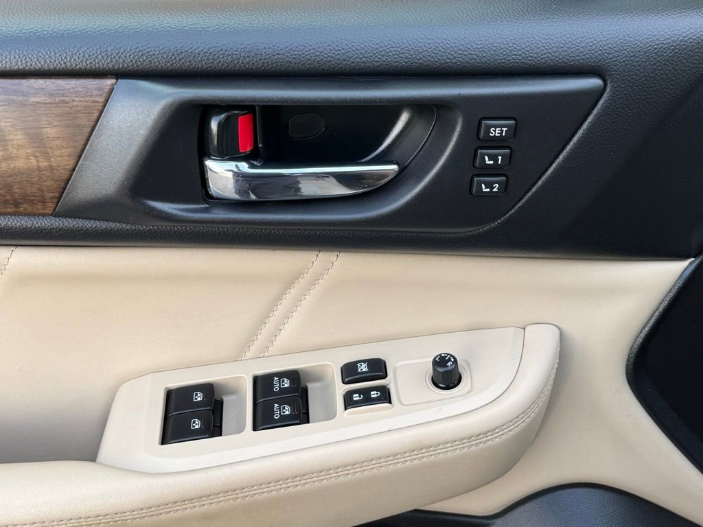 Used 2018 Subaru Outback 3.6R Limited AWD/4WD image 12