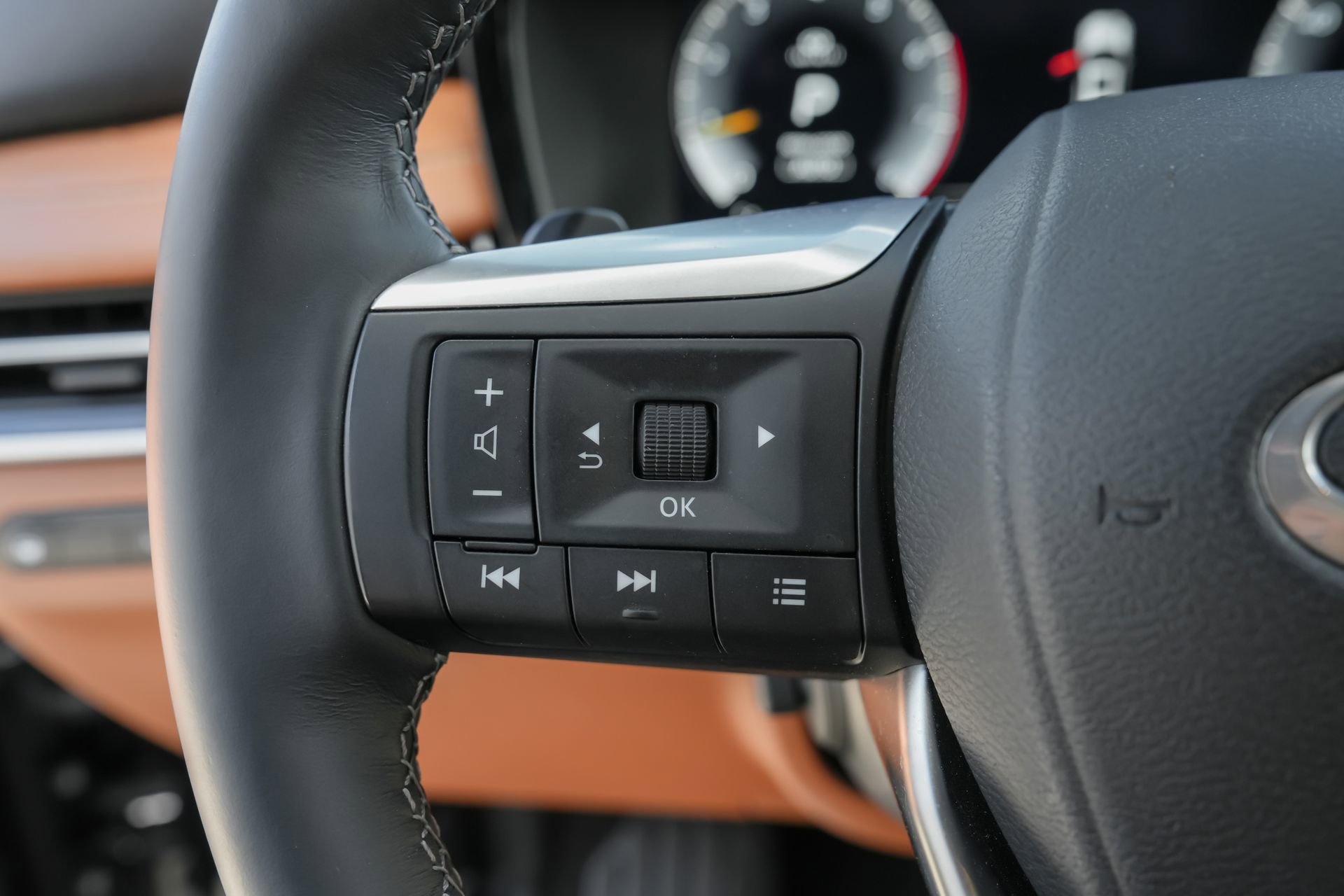 Used 2025 INFINITI QX60 Autograph w/ Cargo Package image 17