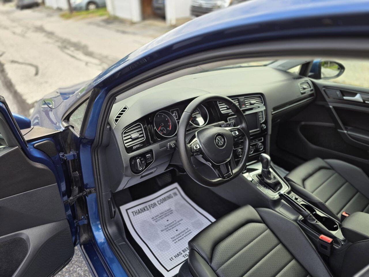 Used 2017 Volkswagen Golf SEL image 24