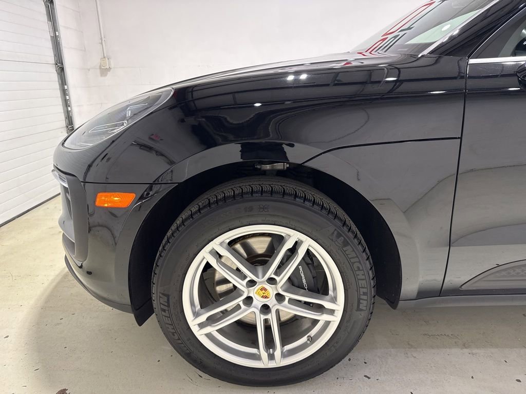 Used 2025 Porsche Macan Turbo image 7