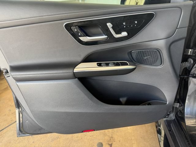 Used 2025 Mercedes-Benz GLC 43 AMG 4MATIC image 4
