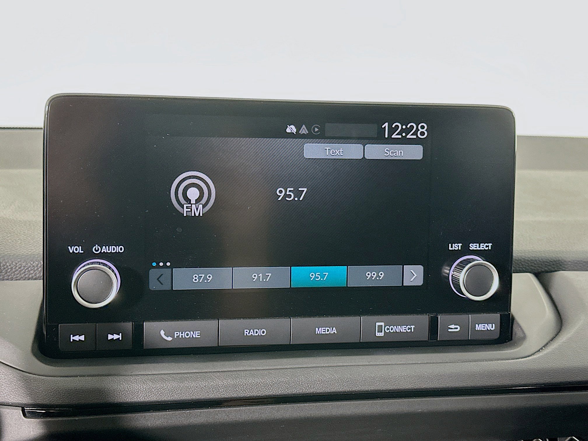 Used 2025 Honda Accord SE image 19