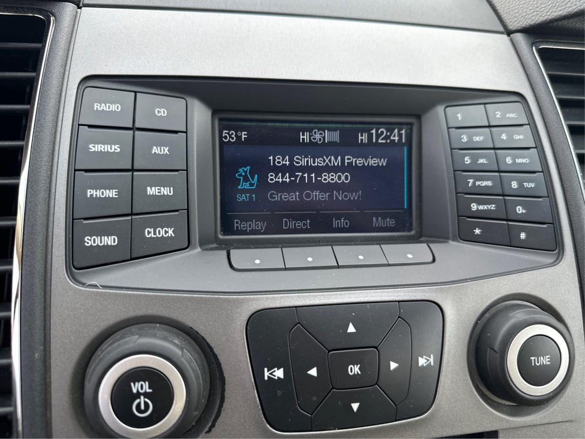 Used 2019 Ford Taurus SEL AWD/4WD image 25