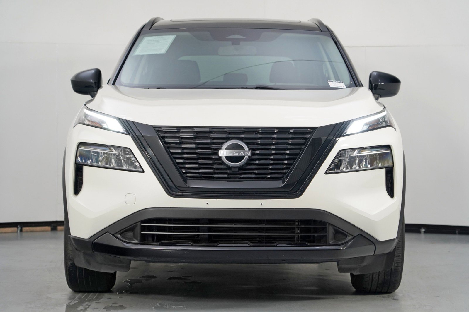 Used 2023 Nissan Rogue SV w/ SV Premium B Package FWD image 6