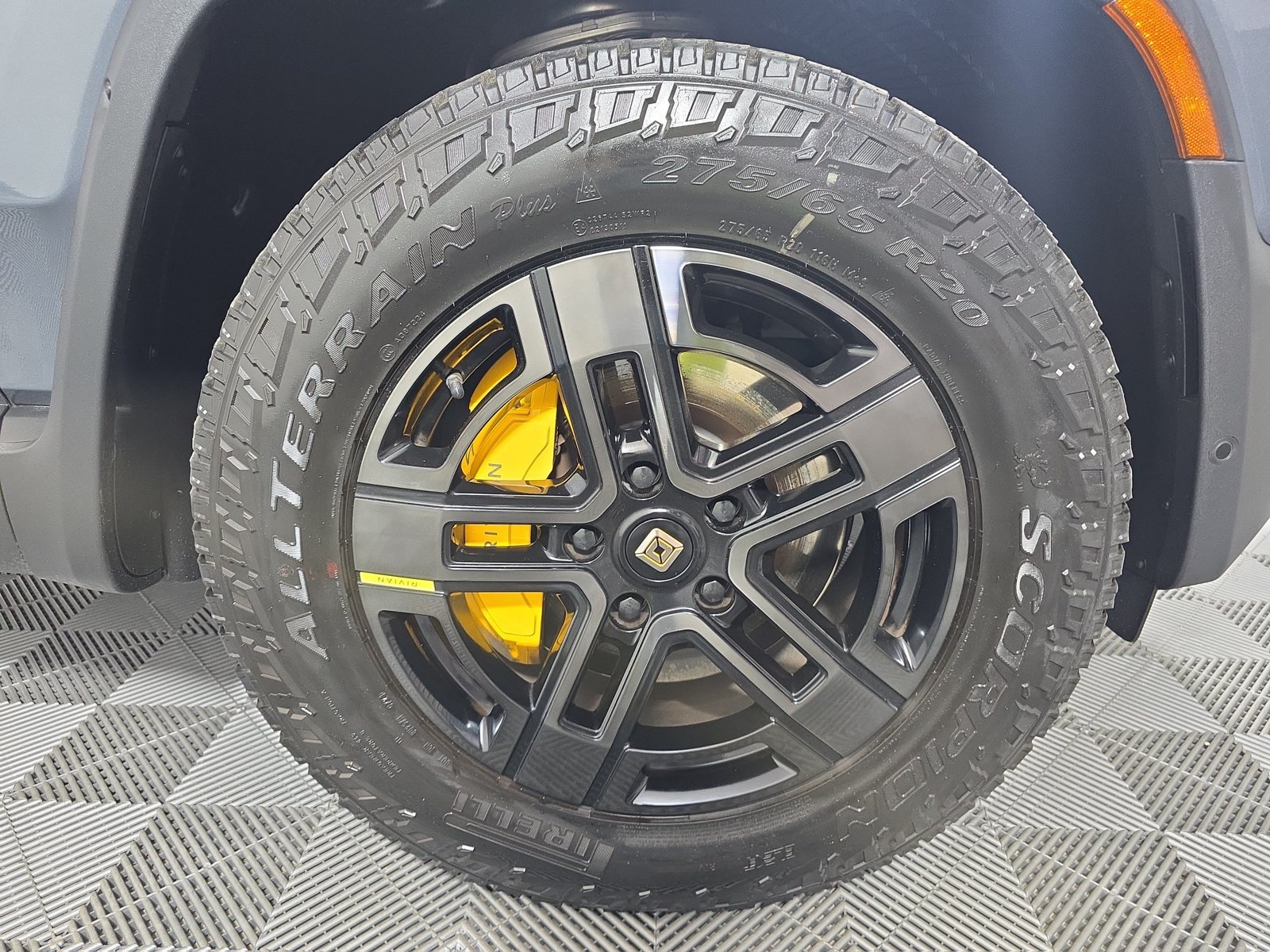 Used 2024 Rivian R1T Adventure Quad AWD/4WD image 11