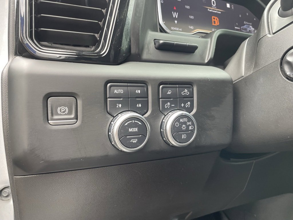 Used 2022 GMC Sierra 1500 AT4 w/ AT4 Premium Package image 10