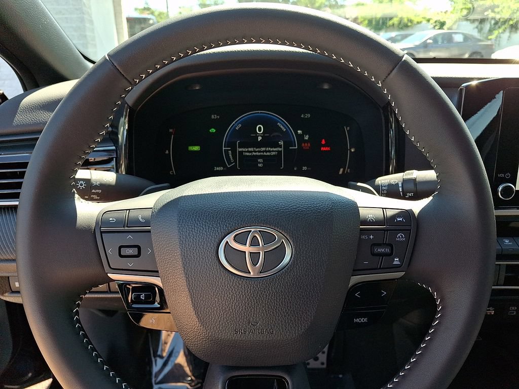 Used 2026 Toyota Camry Hybrid FWD image 21