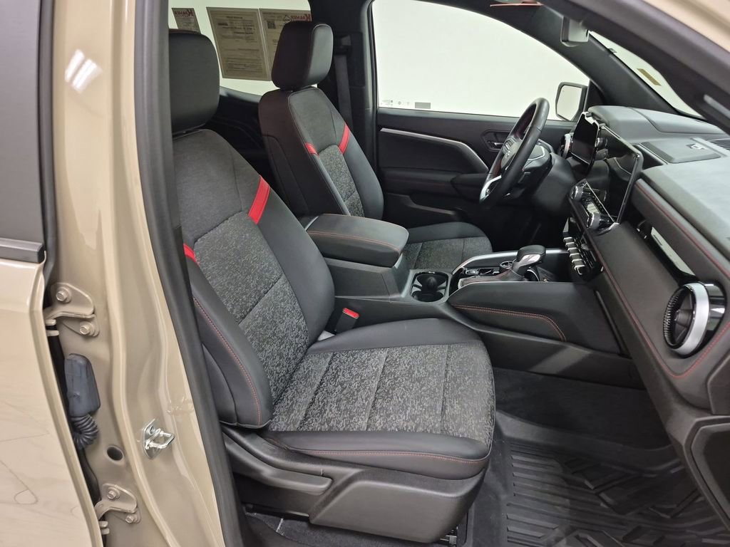 Certified 2024 Chevrolet Colorado Z71 w/ Z71 Convenience Package 2 image 29