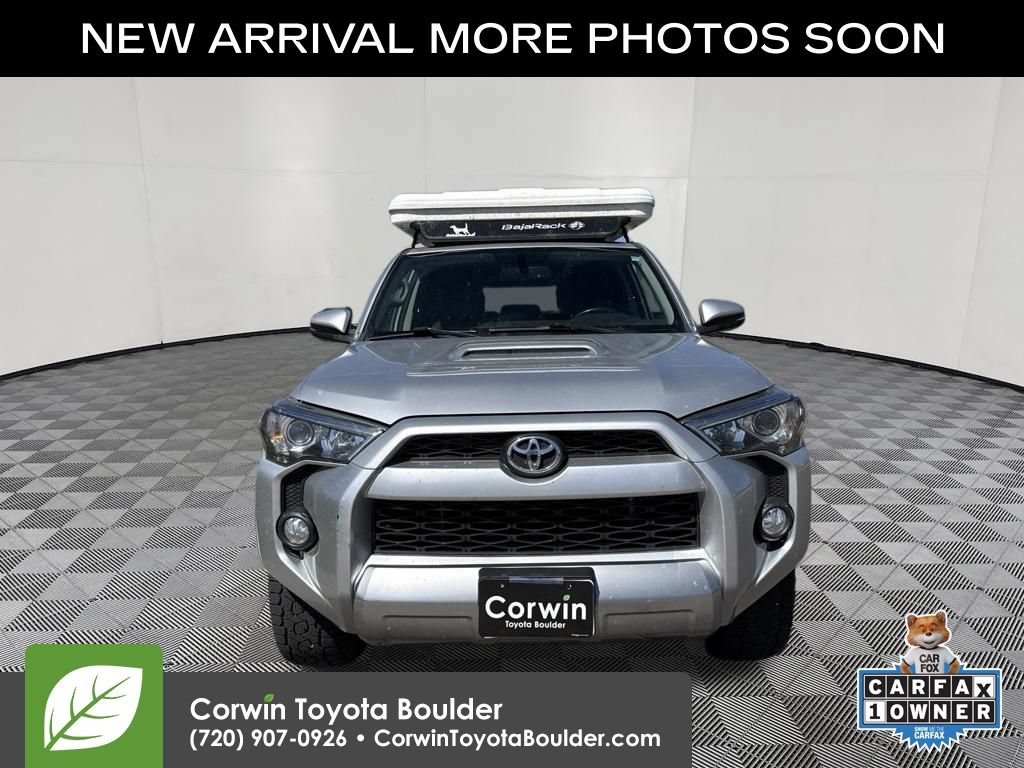 Used 2018 Toyota 4Runner TRD Off-Road Premium AWD/4WD image 2