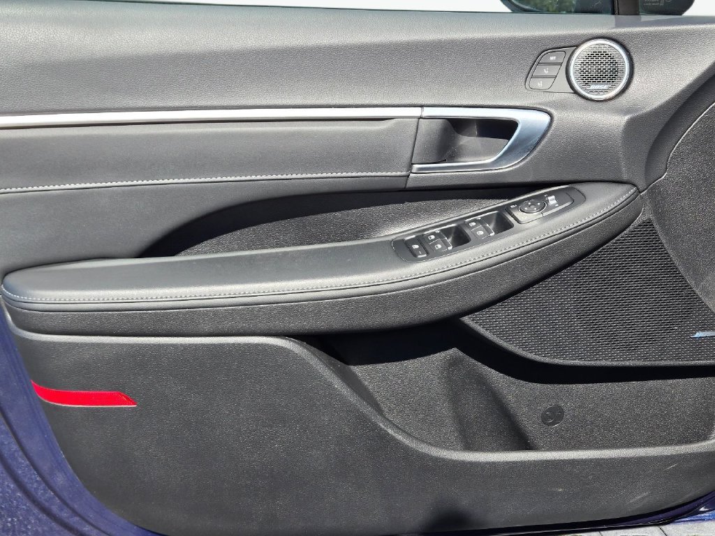 Used 2021 Hyundai Sonata Limited FWD image 12