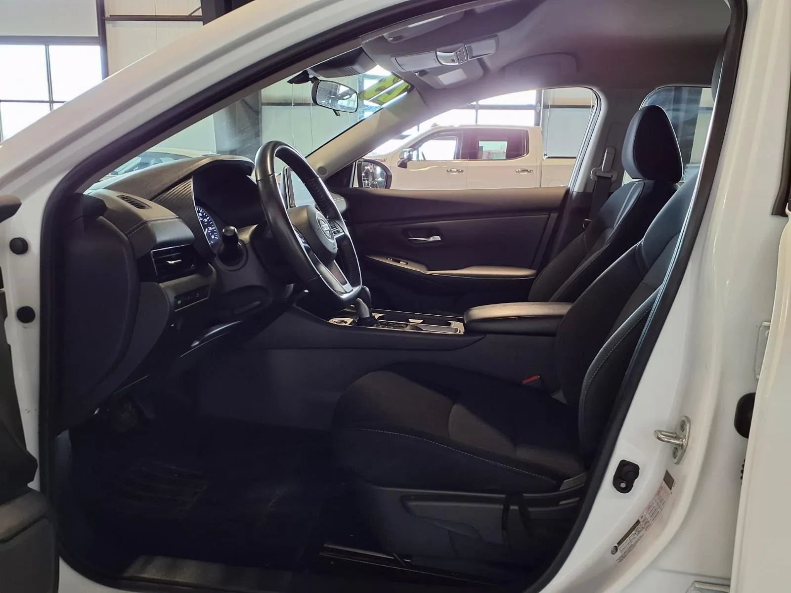 Used 2023 Nissan Sentra SV FWD image 16
