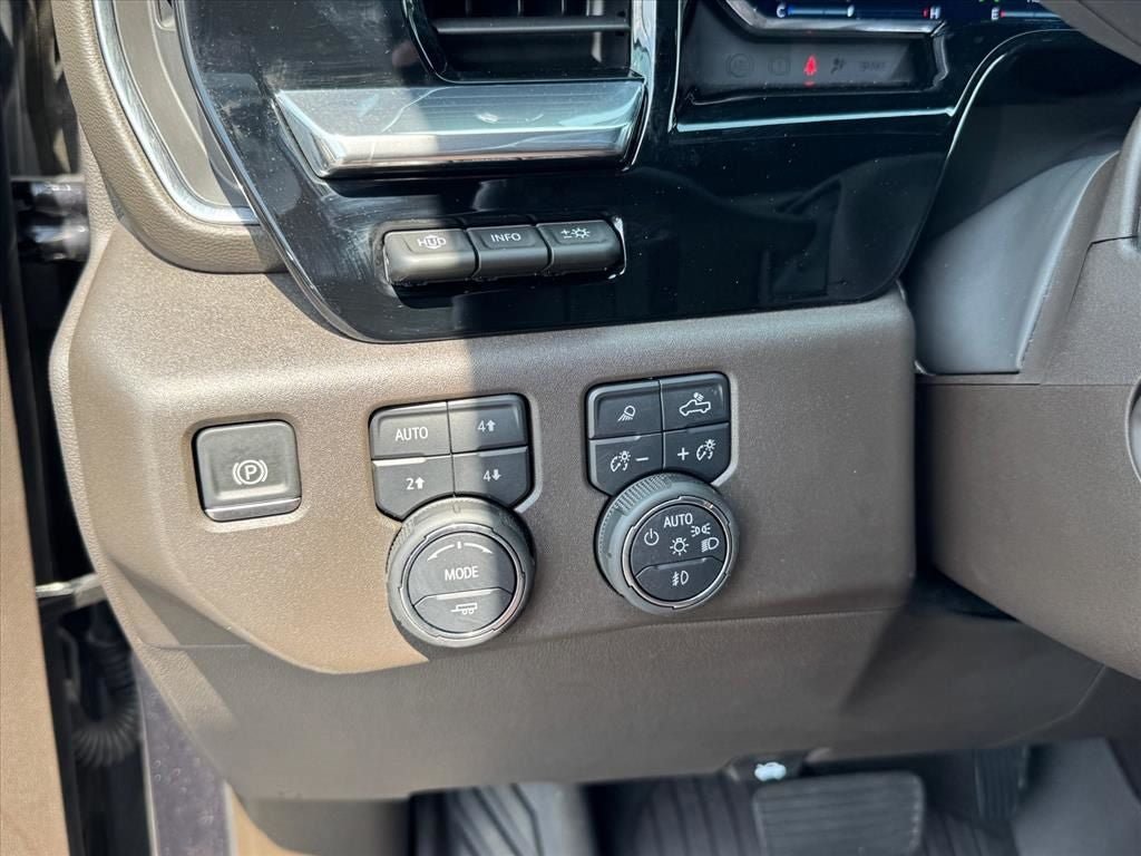 Used 2024 Chevrolet Silverado 1500 LTZ w/ LTZ Premium Package AWD/4WD image 22
