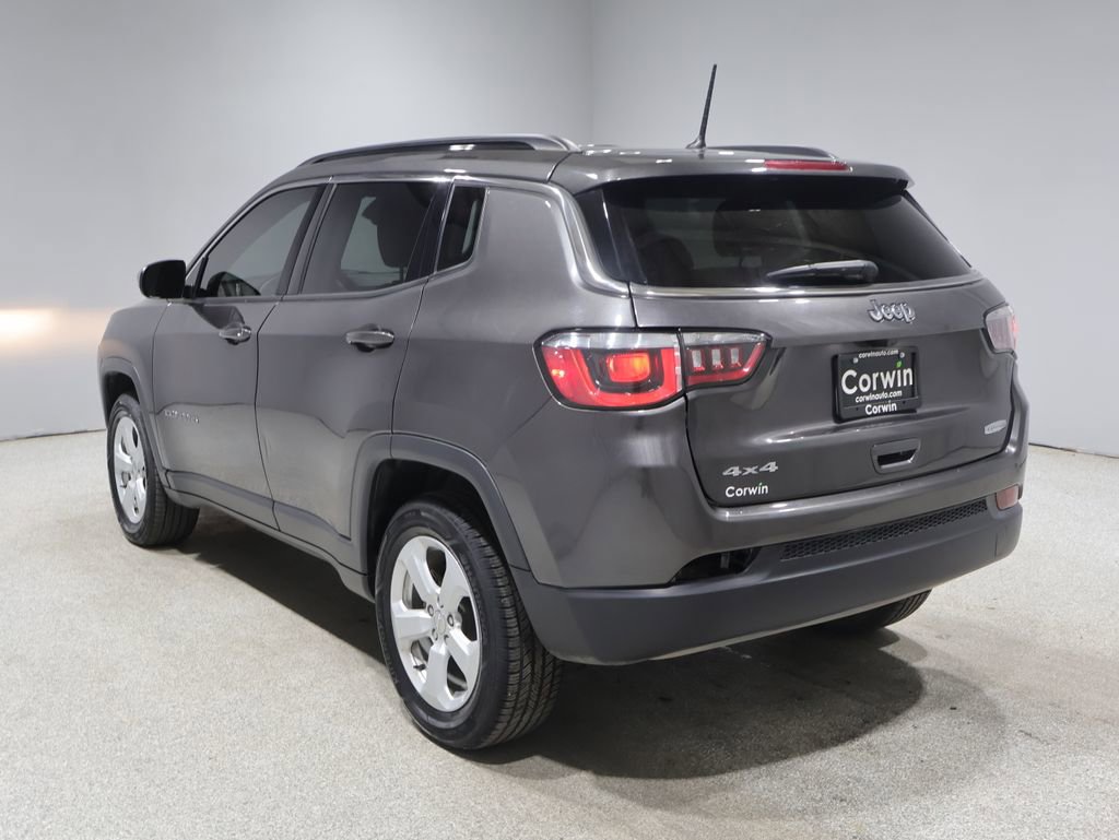 Used 2018 Jeep Compass Latitude w/ Cold Weather Group AWD/4WD image 5