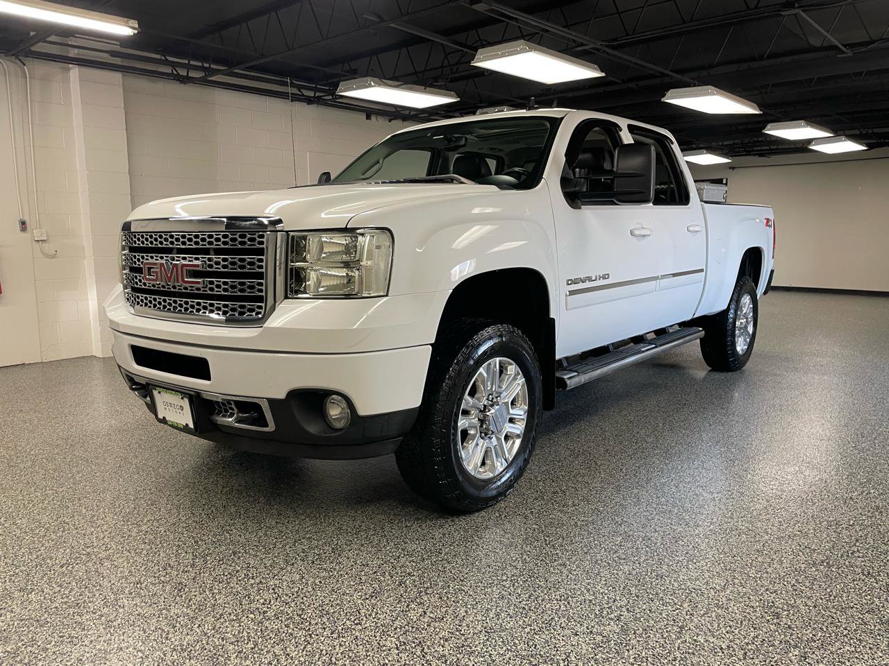 Used 2013 GMC Sierra 2500 Denali w/ Suspension Package, Off-Road image 22