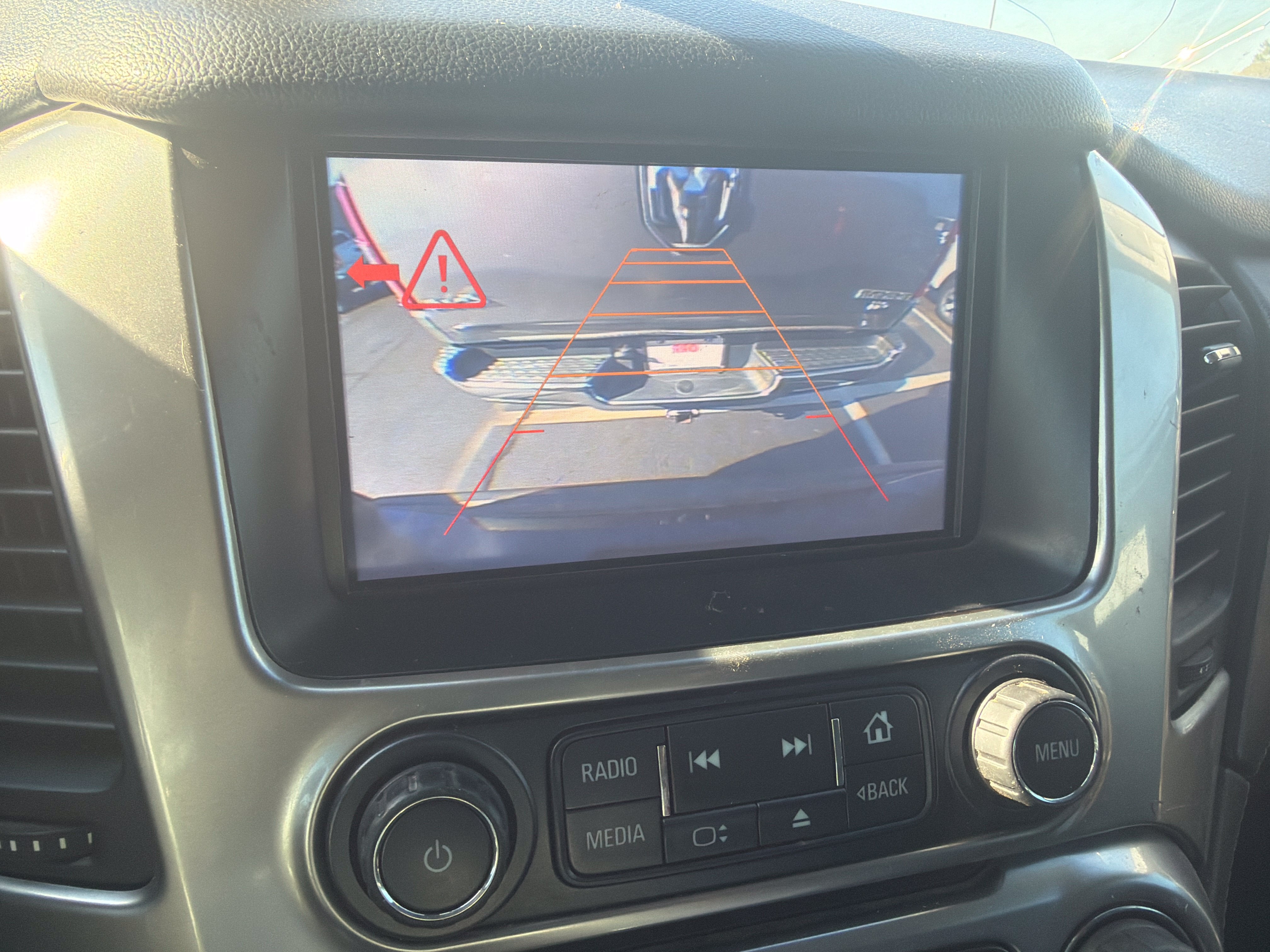 Used 2016 Chevrolet Suburban LT RWD image 17